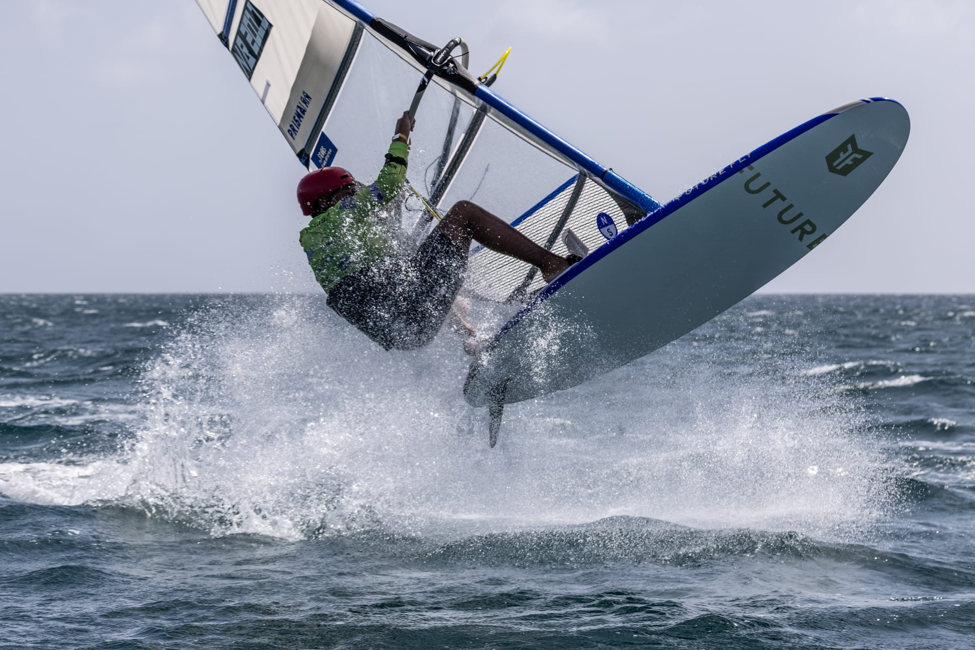Big jump splash landing